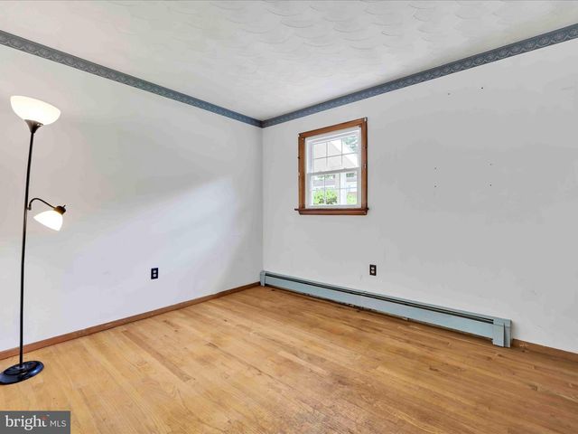 118 DONALD AVE, Pottsville, PA 17901