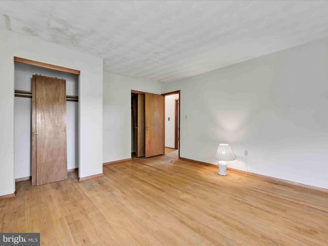 118 DONALD AVE, Pottsville, PA 17901