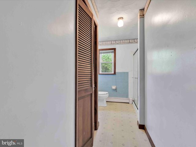 118 DONALD AVE, Pottsville, PA 17901
