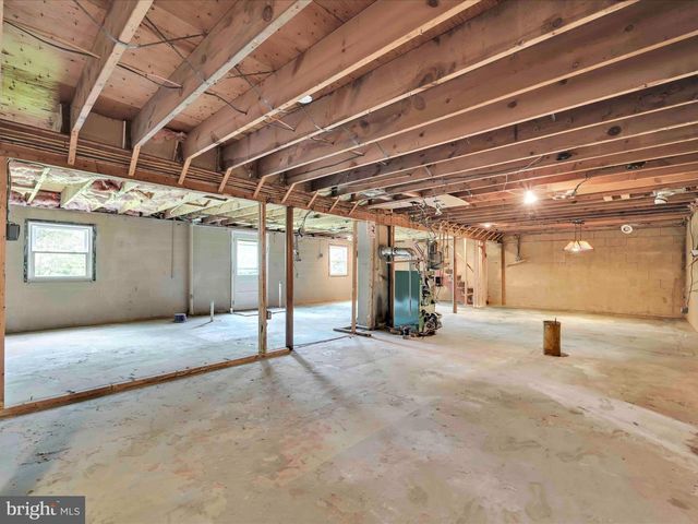 118 DONALD AVE, Pottsville, PA 17901