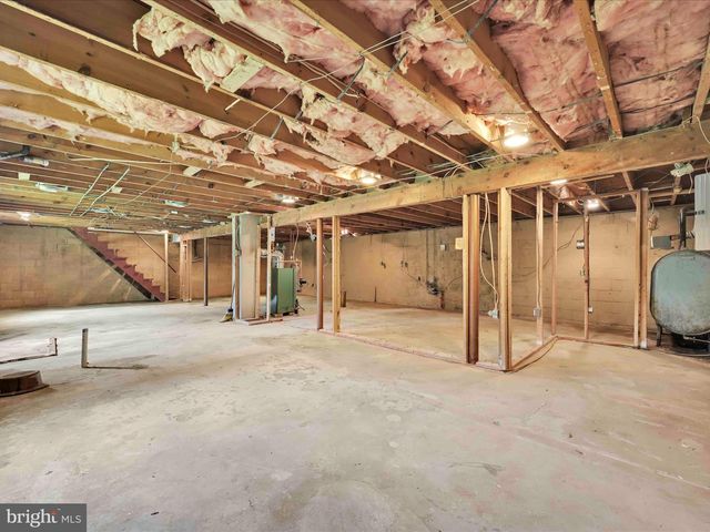 118 DONALD AVE, Pottsville, PA 17901