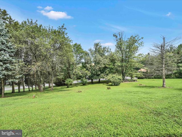118 DONALD AVE, Pottsville, PA 17901