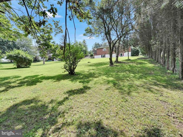 118 DONALD AVE, Pottsville, PA 17901