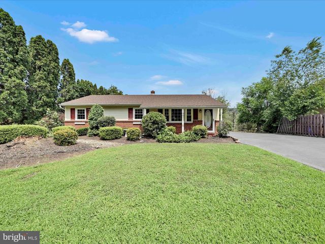 118 DONALD AVE, Pottsville, PA 17901