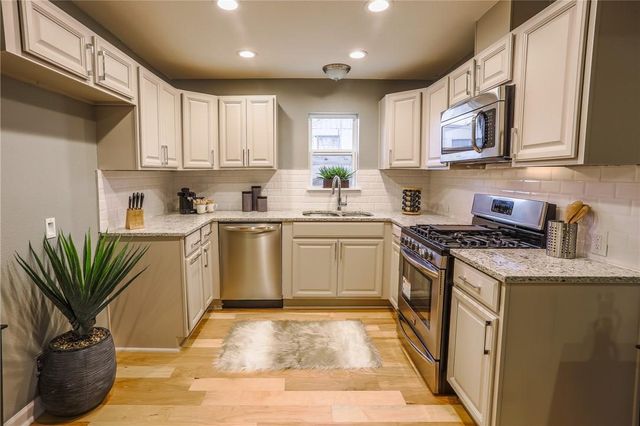 407 W Odell ST, Austin, TX 78752