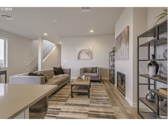 3710 Ash St Lot 111, Forest Grove, OR 97116