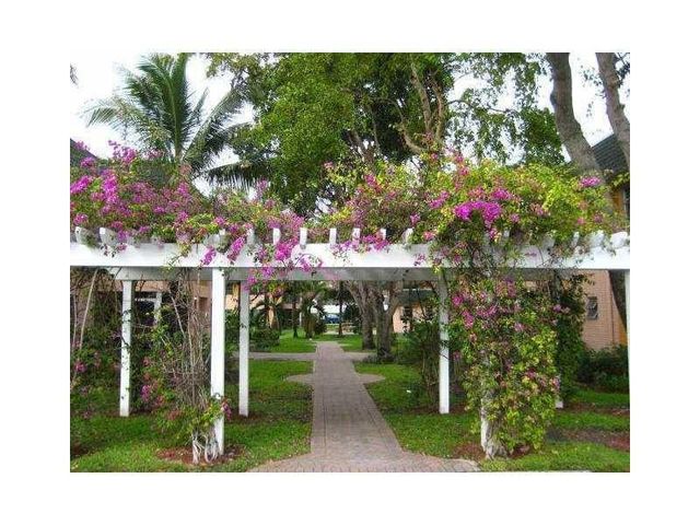 770 SE 2 Avenue 105f, Deerfield Beach, FL 33441