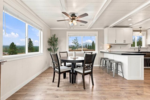 32326 N Elk-Chattaroy Rd, Chattaroy, WA 99003