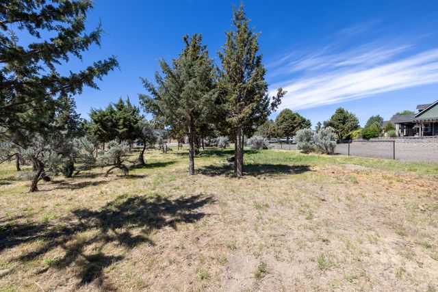NW Circle Avenue, Prineville, OR 97754