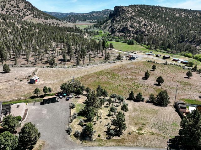NW Circle Avenue, Prineville, OR 97754