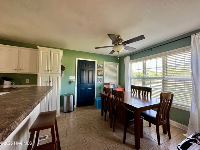 301 Jubilance Lane, Jacksonville, NC 28540