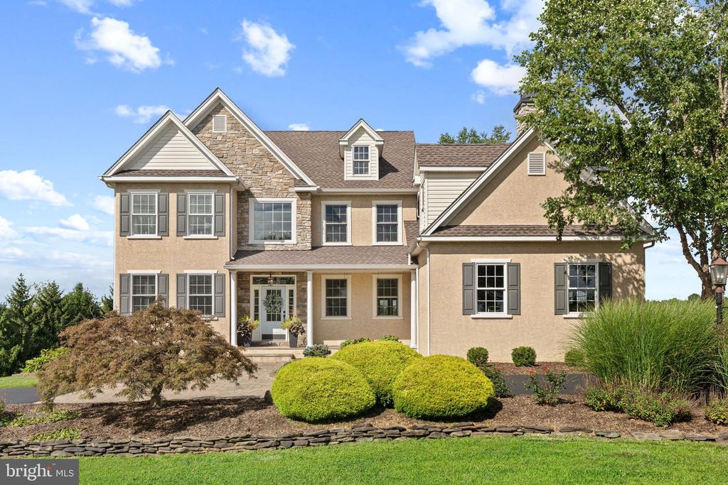 521 DEWAR DR, TELFORD, PA 18969 — photo 2