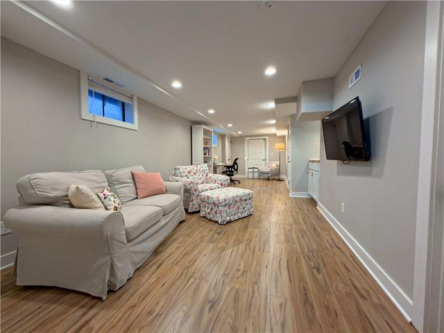 7921 W 91st Terrace, Overland Park, KS 66212