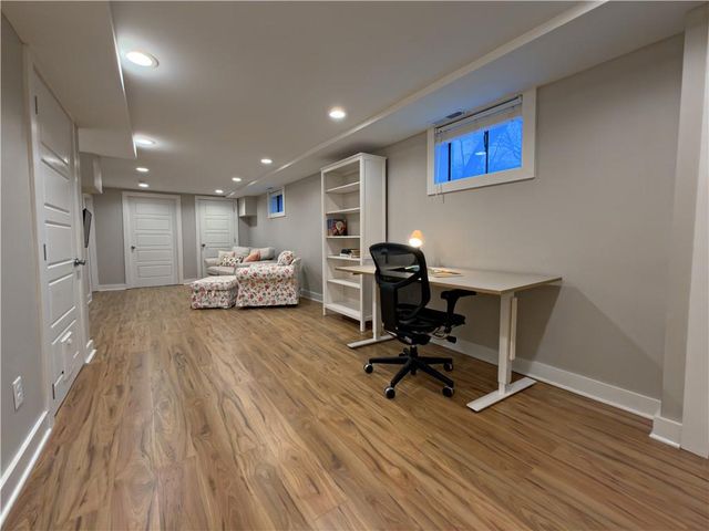 7921 W 91st Terrace, Overland Park, KS 66212