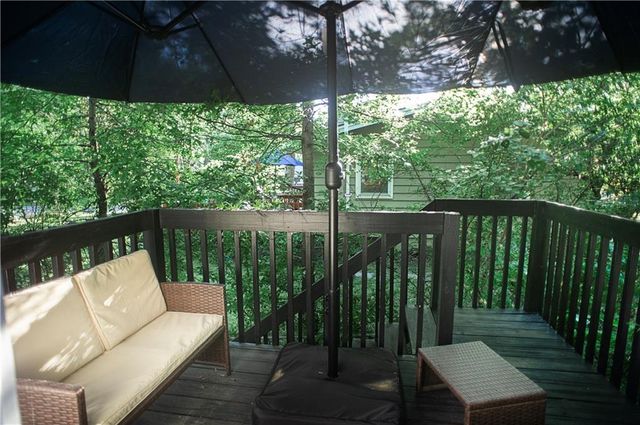 7921 W 91st Terrace, Overland Park, KS 66212