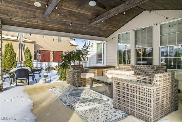 7171 Paddington Rowe, Canfield, OH 44406