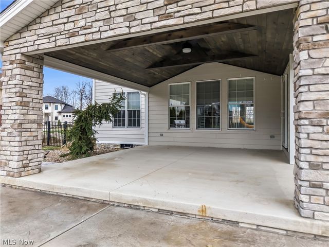 7171 Paddington Rowe, Canfield, OH 44406