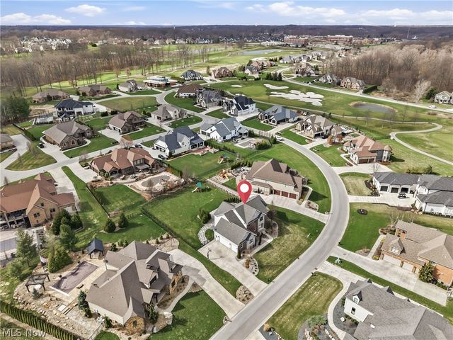 7171 Paddington Rowe, Canfield, OH 44406