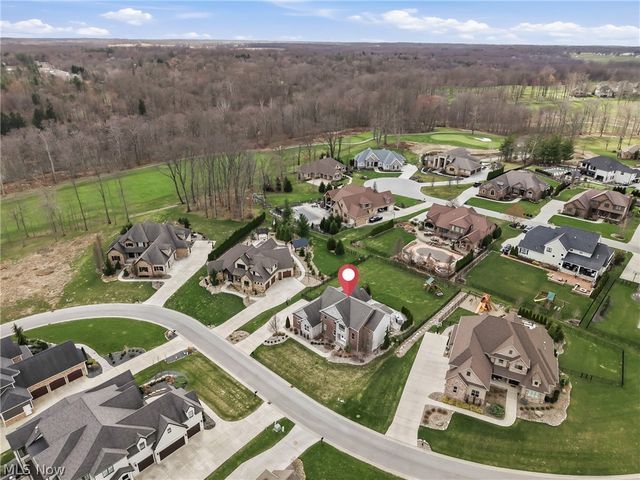 7171 Paddington Rowe, Canfield, OH 44406