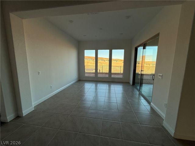 162 Sun Glaze Avenue, Henderson, NV 89011