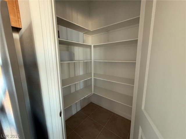 162 Sun Glaze Avenue, Henderson, NV 89011