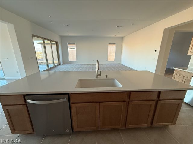 162 Sun Glaze Avenue, Henderson, NV 89011