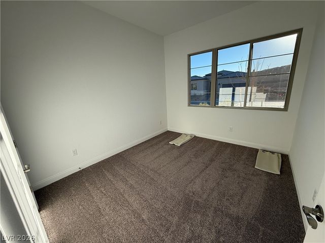 162 Sun Glaze Avenue, Henderson, NV 89011