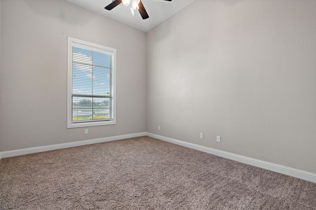 105 N Ridge Court, Weatherford, TX 76088