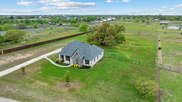 105 N Ridge Court, Weatherford, TX 76088