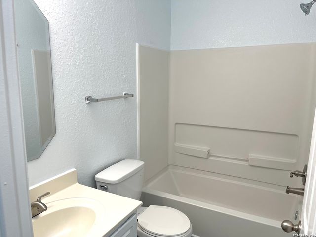 8854 FENWOOD ST, San Antonio, TX 78250