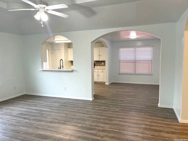 8854 FENWOOD ST, San Antonio, TX 78250