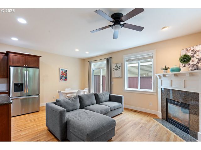 13838 Sw ANNA Ct, Portland, OR 97223