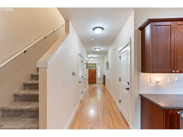 13838 Sw ANNA Ct, Portland, OR 97223