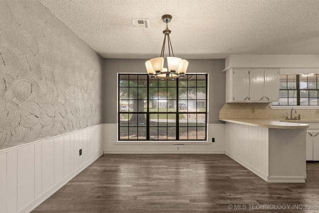 405 Mockingbird Lane, Wagoner, OK 74467