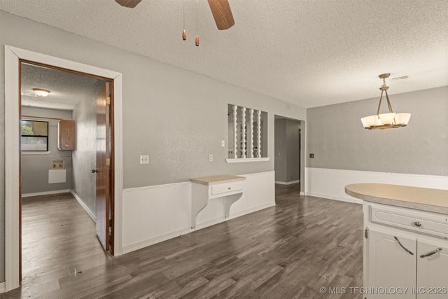 405 Mockingbird Lane, Wagoner, OK 74467