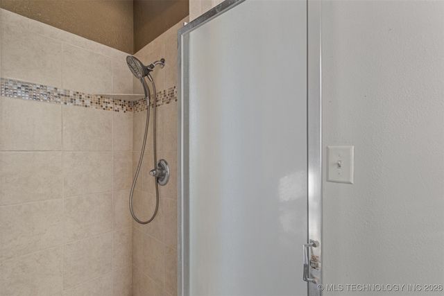 405 Mockingbird Lane, Wagoner, OK 74467