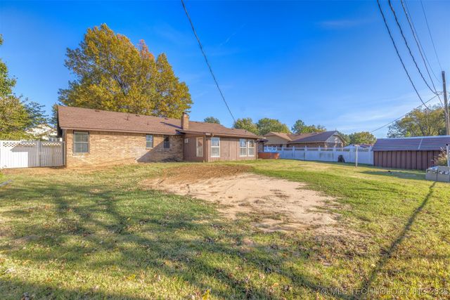 405 Mockingbird Lane, Wagoner, OK 74467