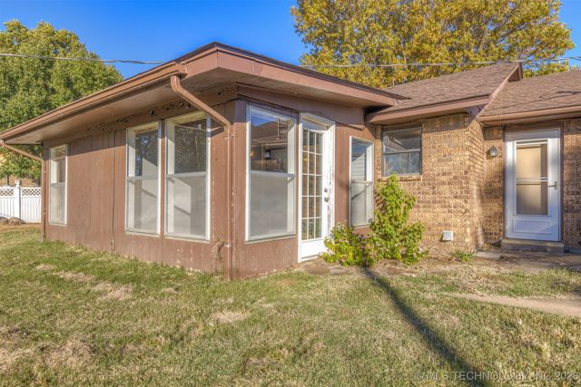 405 Mockingbird Lane, Wagoner, OK 74467