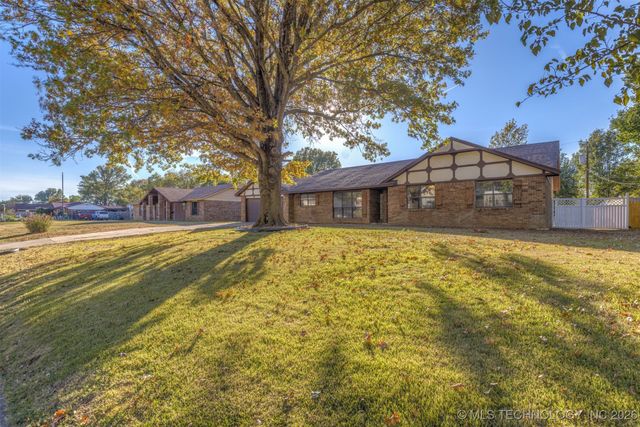 405 Mockingbird Lane, Wagoner, OK 74467