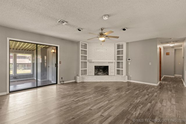 405 Mockingbird Lane, Wagoner, OK 74467