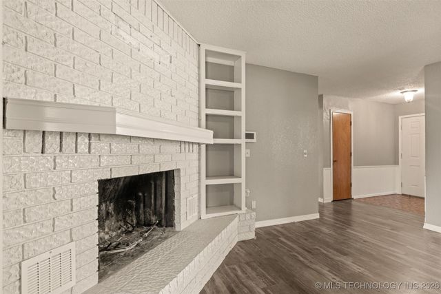 405 Mockingbird Lane, Wagoner, OK 74467