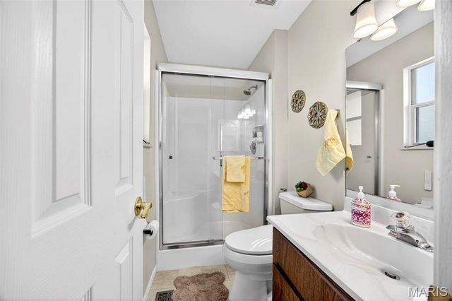 4211 Elkhart Lake Road, St Charles, MO 63304