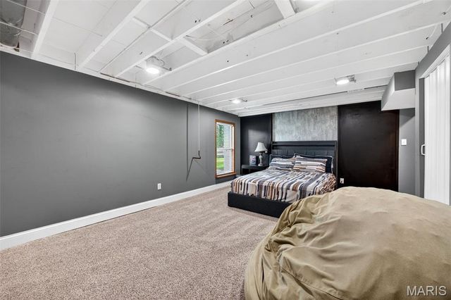 4211 Elkhart Lake Road, St Charles, MO 63304