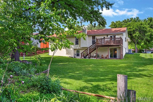 4211 Elkhart Lake Road, St Charles, MO 63304