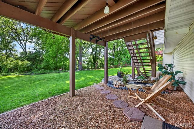 4211 Elkhart Lake Road, St Charles, MO 63304