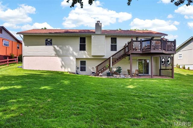 4211 Elkhart Lake Road, St Charles, MO 63304