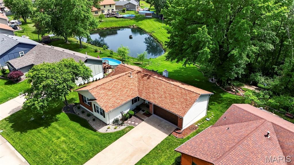 4211 Elkhart Lake Road, St Charles, MO 63304