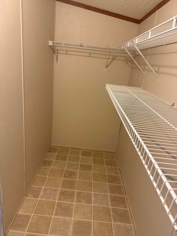 6854 E Laurel Road, London, KY 40741