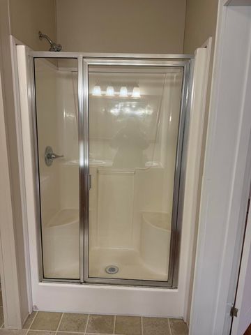 6854 E Laurel Road, London, KY 40741