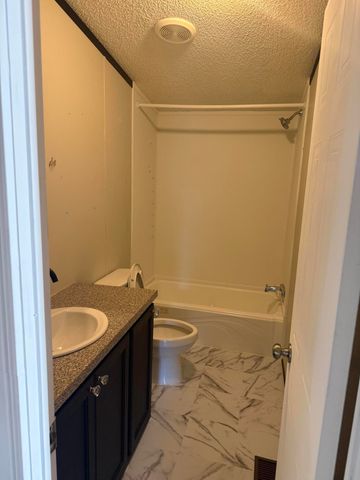 6854 E Laurel Road, London, KY 40741